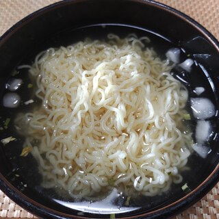 冷やしインスタントラーメン